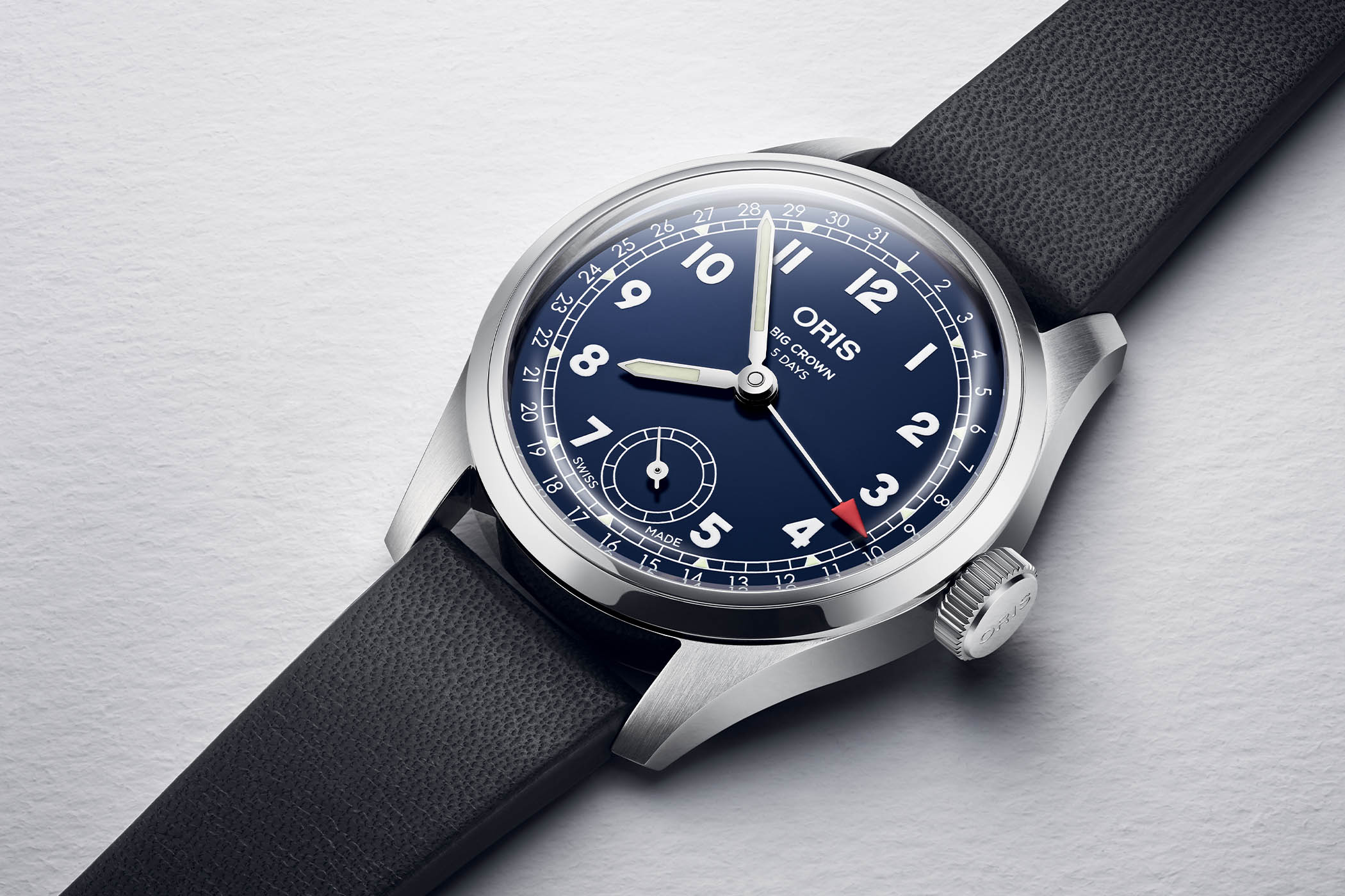 Oris-Big-Crown-Pointer-Date-Calibre-403-blue-dial-2.jpeg