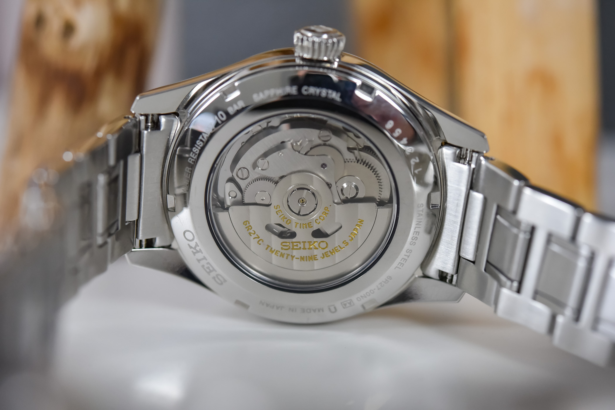 Seiko-Presage-Prestige-Line-Arita-Porcelain-Dial-Limited-Edition-SPB267J1-hands-on-4.jpeg