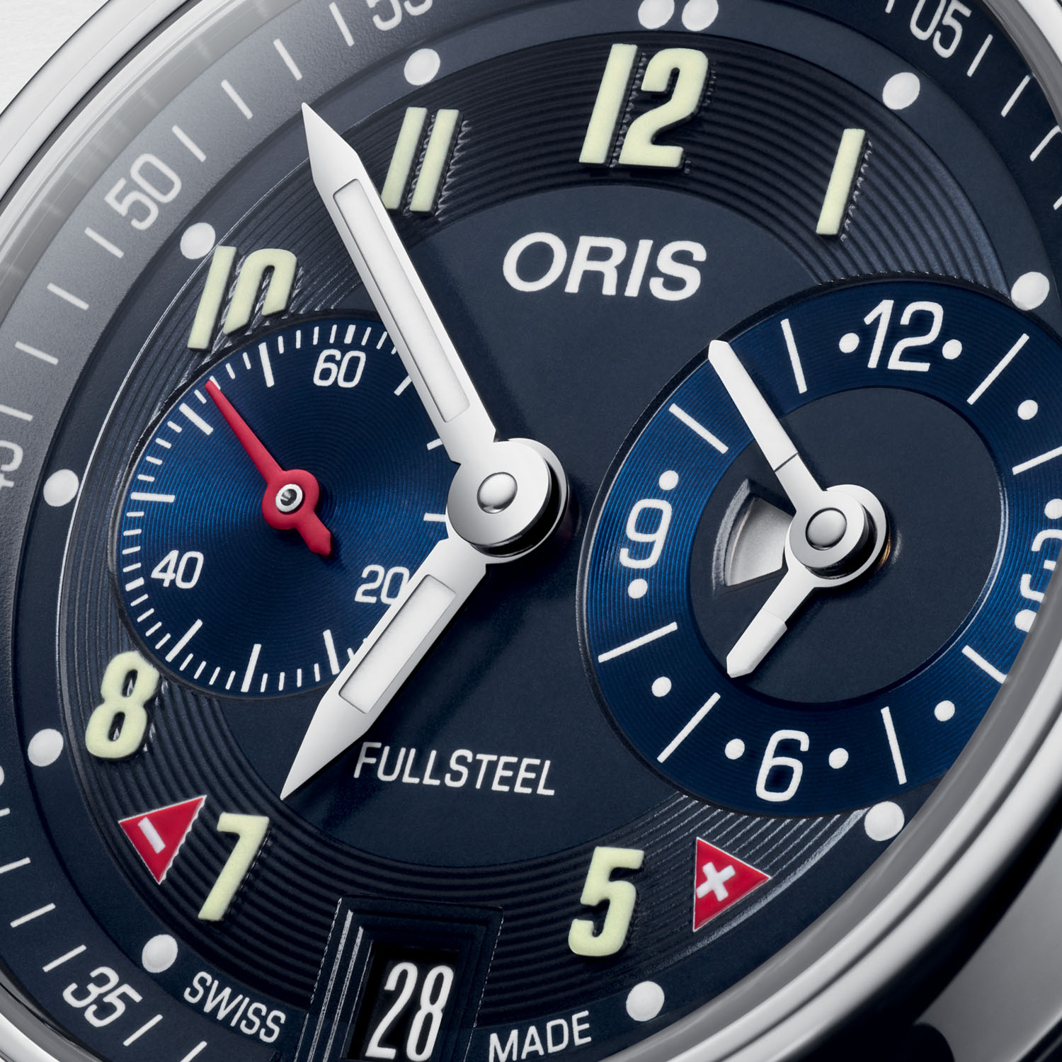 Oris-Holstein-Edition-2022-Full-Steel-Worldtimer-690-7780-4085-Set-4.jpeg