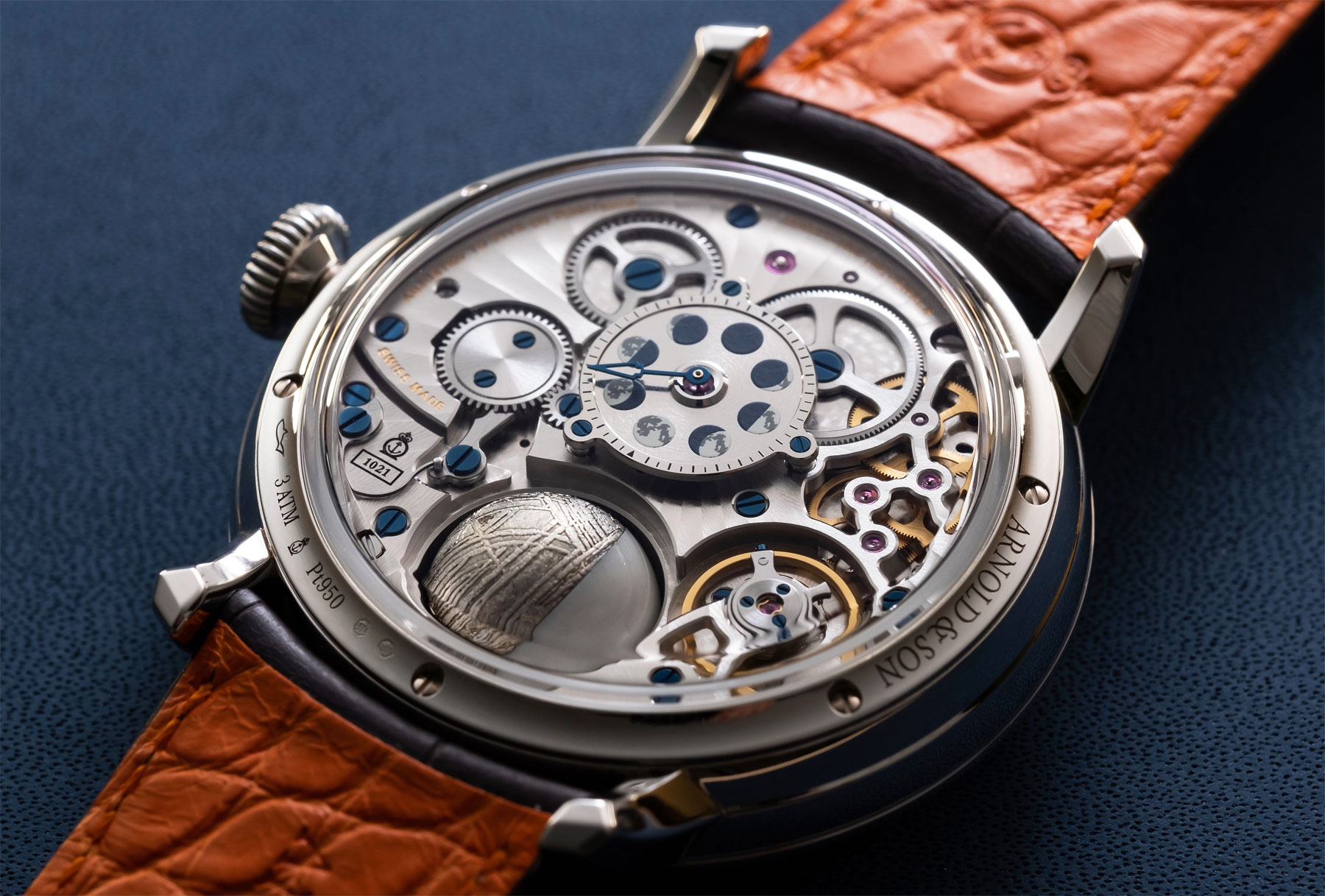 The-Arnold-Son-Luna-Magna-Platinum-movement.jpeg