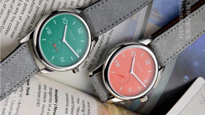 NOMOS新色又到，Club Campus Electric Green/Cream Coral，你是會起名字的~ 
