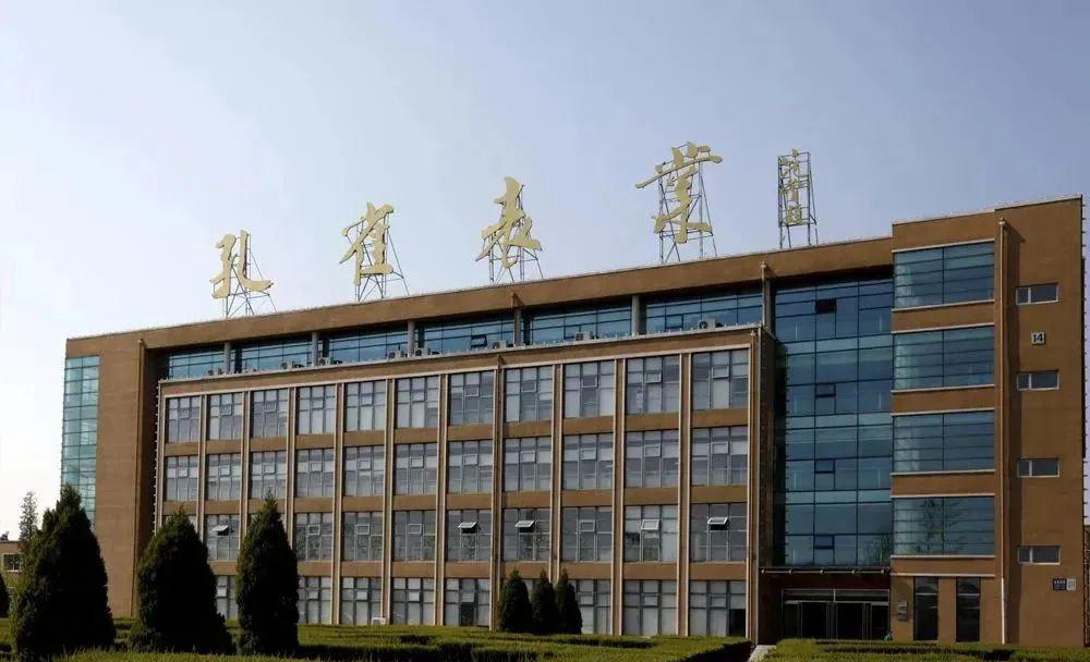 一只什么樣的機械手表，能把陀飛輪和潛水風(fēng)格完美融合在一起？