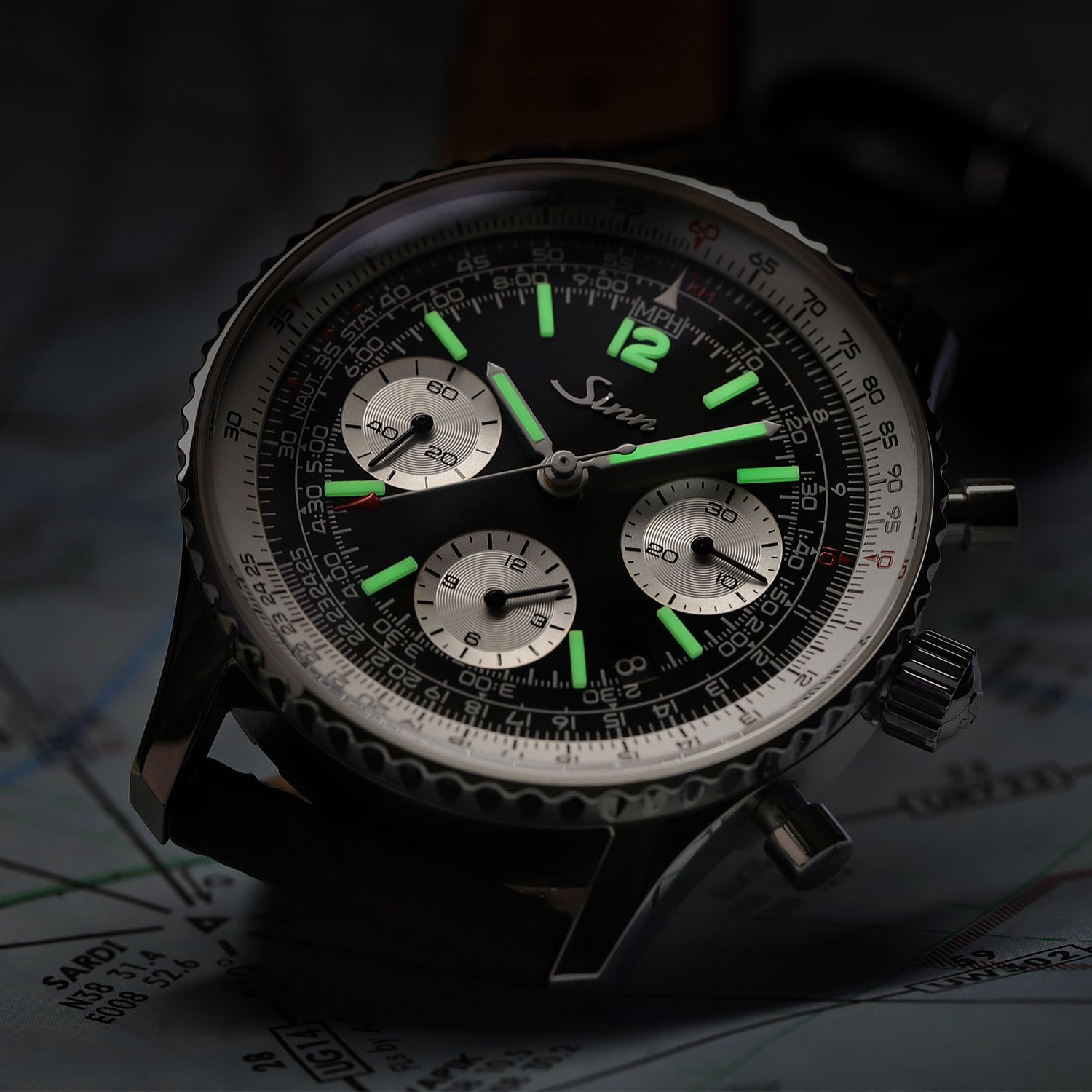 Sinn-903-St-Navigation-Chronograph-new-version-2024-update-10.jpg