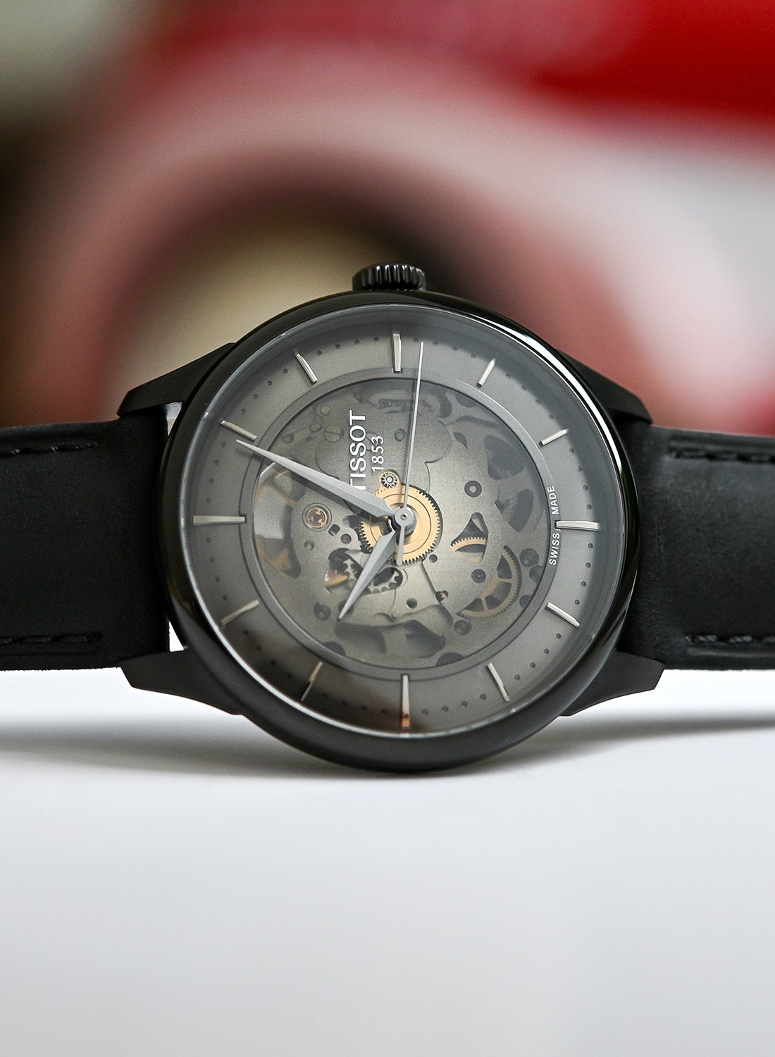 Tissot-Chemin-des-Tourelles-Skeleton-Collection-hands-on-7.jpg