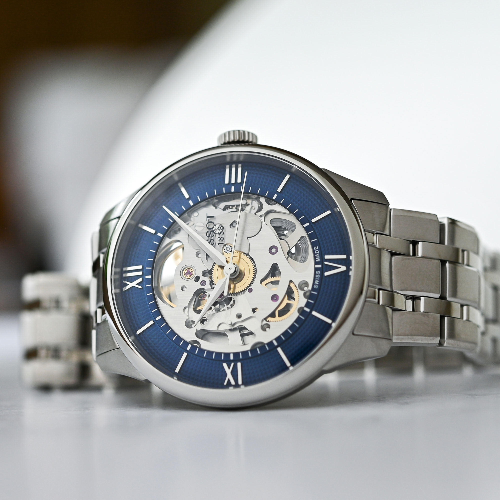 Tissot-Chemin-des-Tourelles-Skeleton-Collection-hands-on-13.jpg
