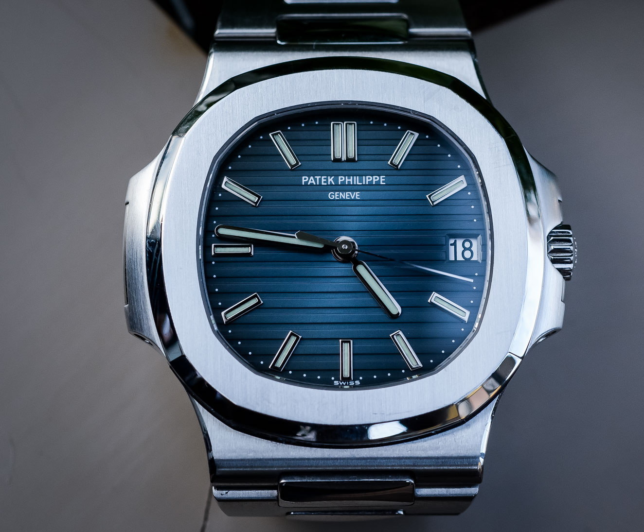 Patek-Nautilus-5711-1A-Patek-Philippe-Nautilus-History-2.jpg