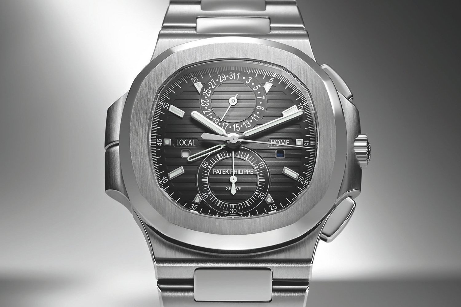 Patek-Nautilus-5990-1A-Patek-Philippe-Nautilus-History-2.jpg