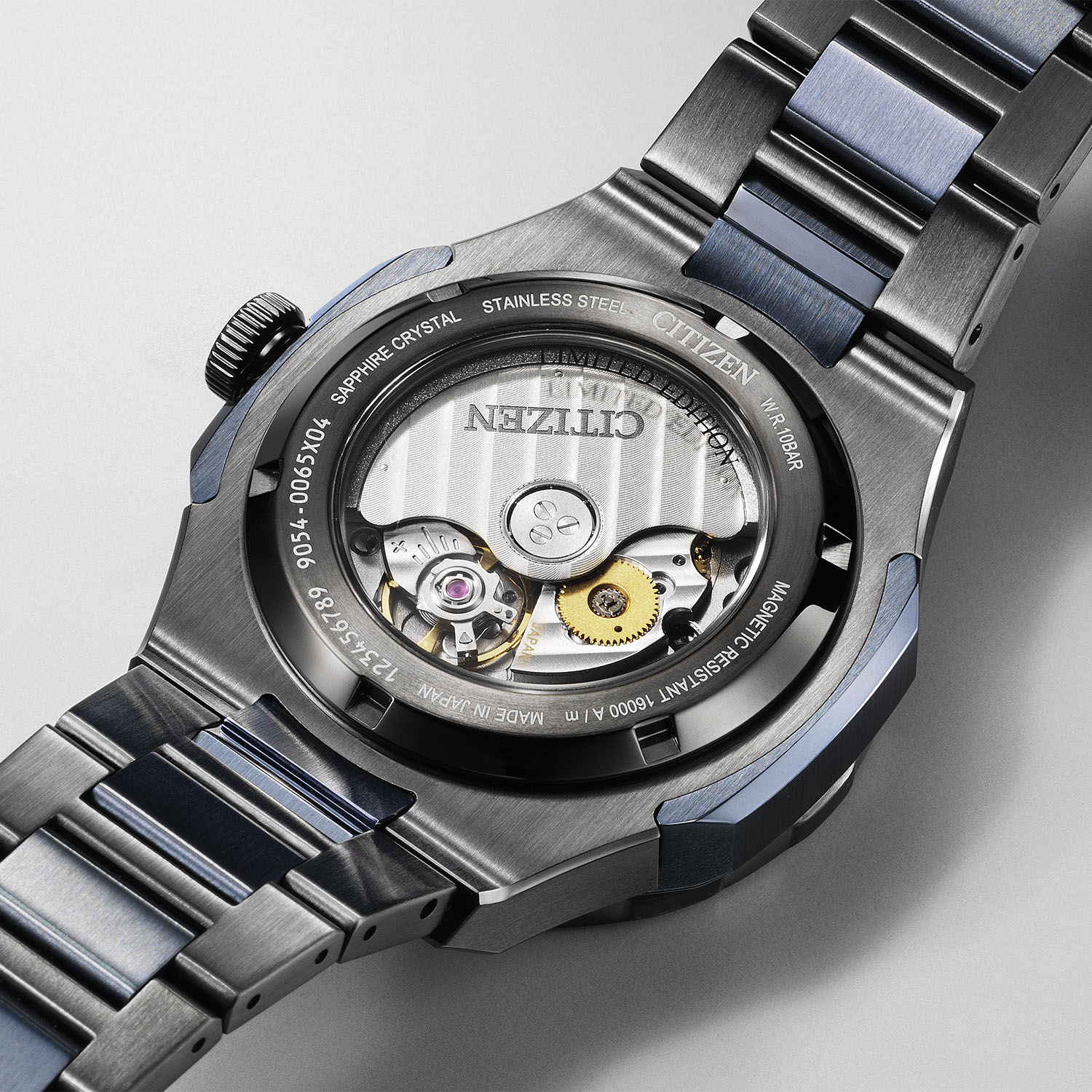 Citizen-Series-8-880-Mechcanical-GMT-Limited-Edition-mother-of-pearl-NB6036-52N-5.jpg