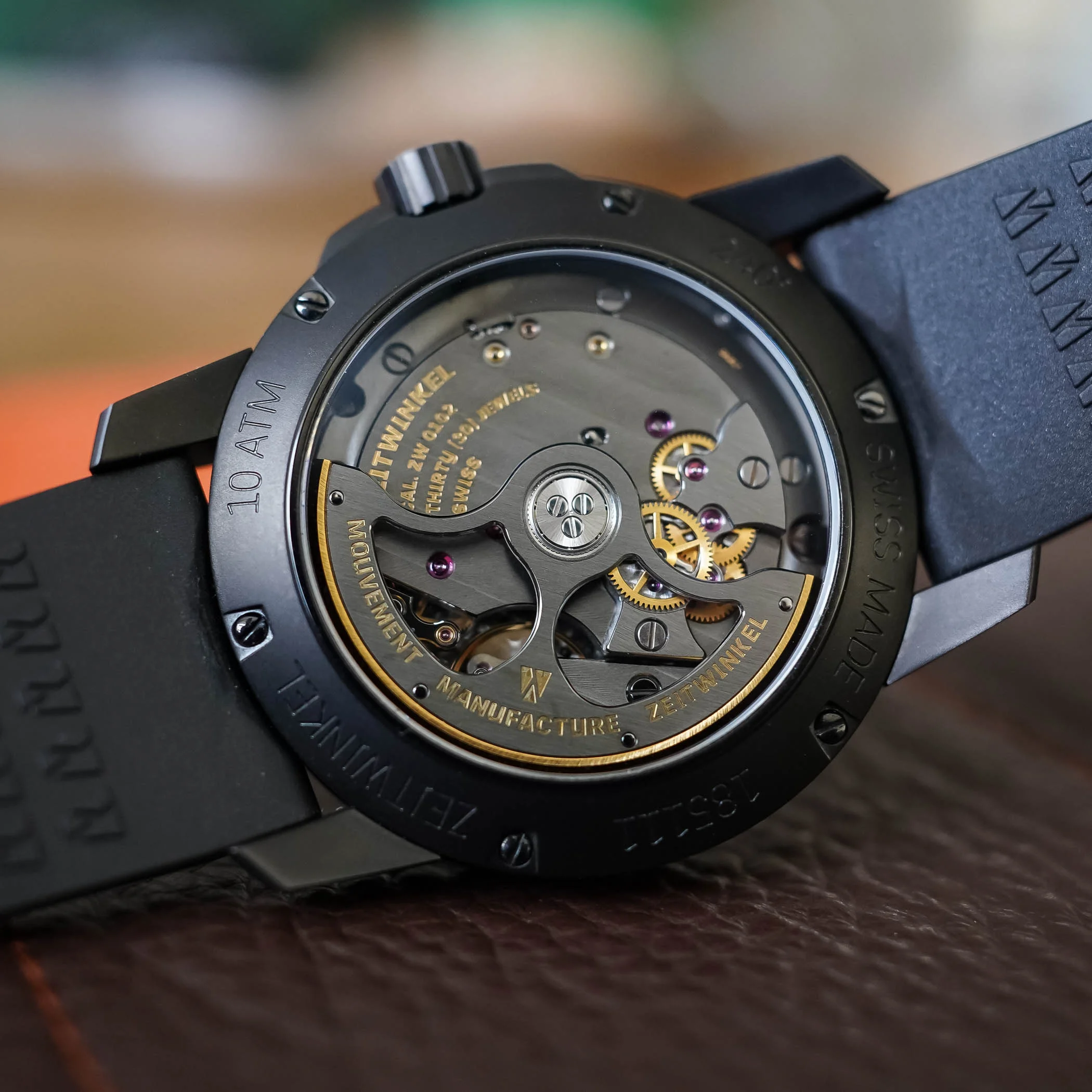 Zeitwinkel-240-Noir-sports-watch-review-11.jpg