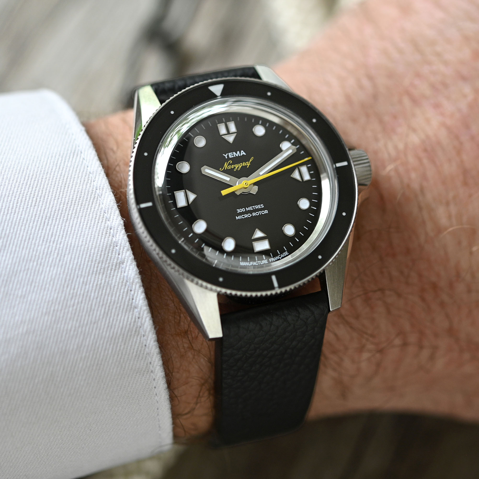 Yema-Navygraf-Slim-CMM.20-Micro-Rotor-Movement-hands-on-review-12.jpg
