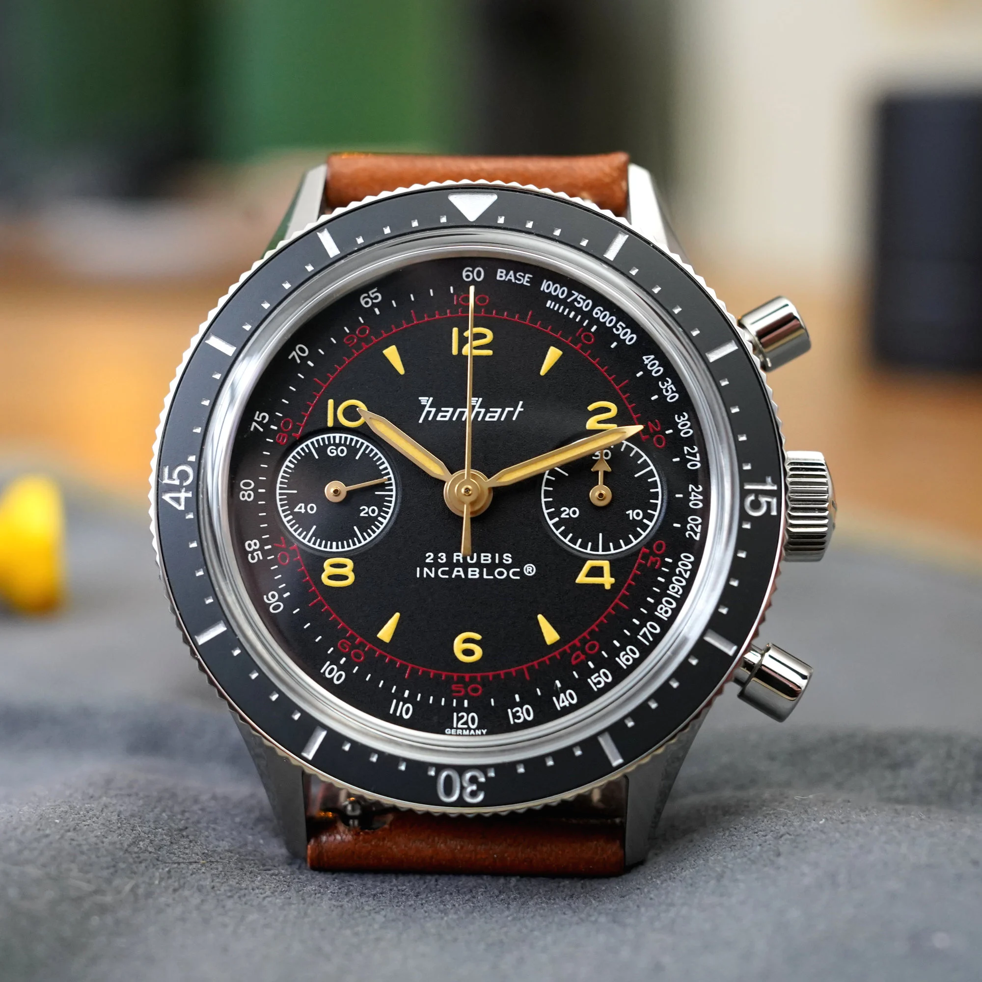 2024-Hanhart-415-ES-Chronograph-1.jpg