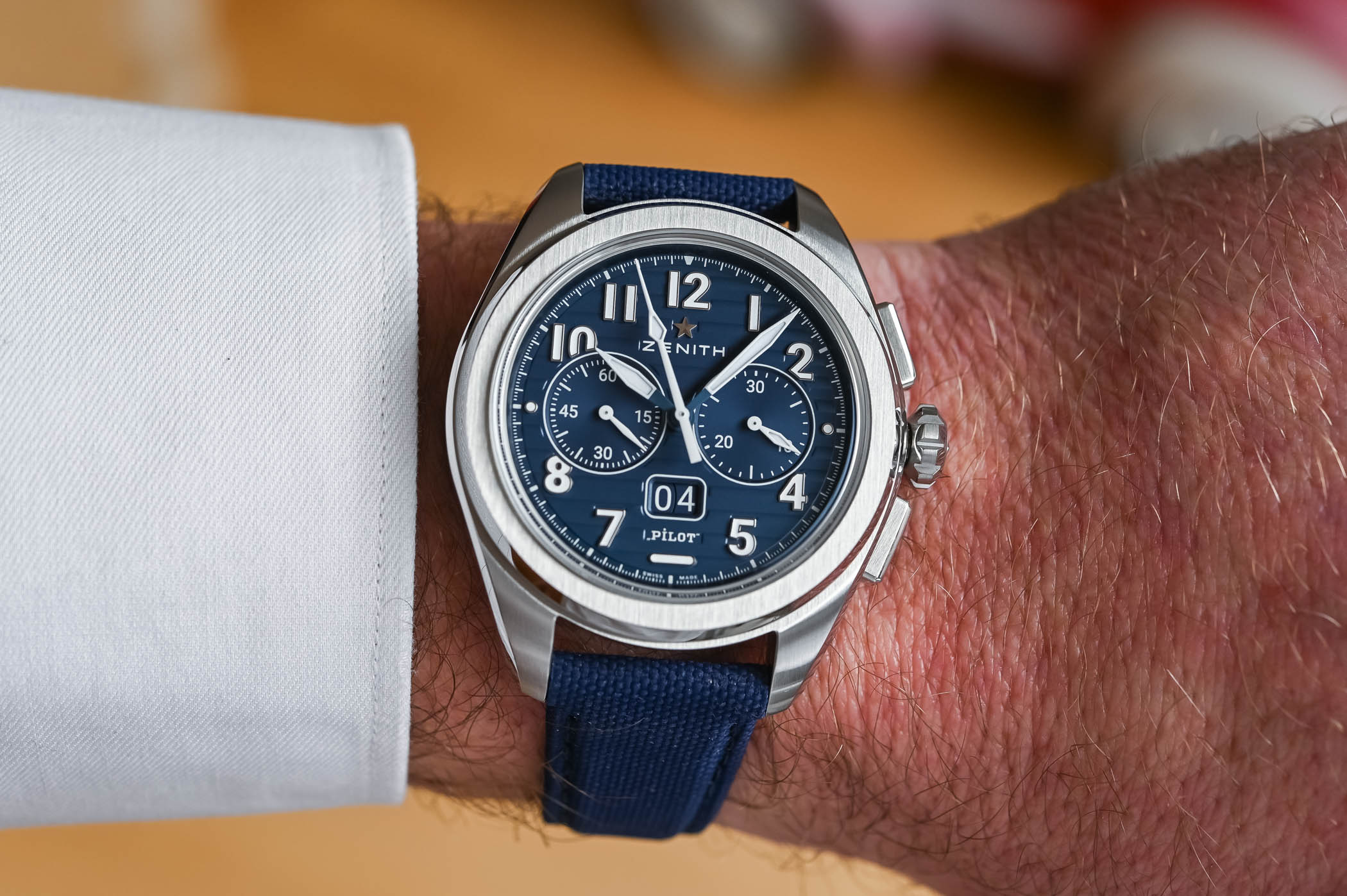 Zenith-Pilot-Big-Date-Flyback-Boutique-Edition-2024-Blue-Dial-hands-on-5.jpg