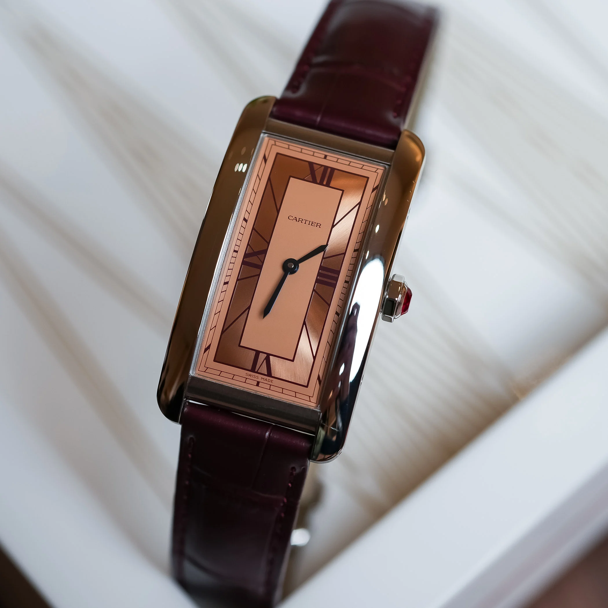Cartier-Tank-Americaine-Art-Deco-Salmon-Sector-Dial-Platinum-WGTA0297-review-1.jpg