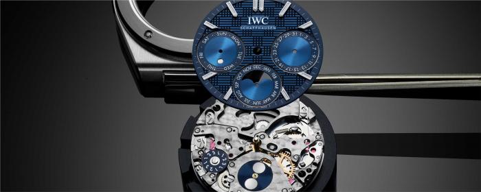 IWC萬國表推出全新工程師萬年歷腕表41，采用精鋼材質