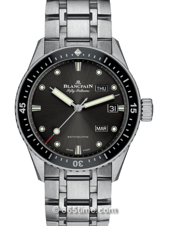 寶珀五十噚系列深潛器Bathyscaphe年歷腕表5071-1110-70B